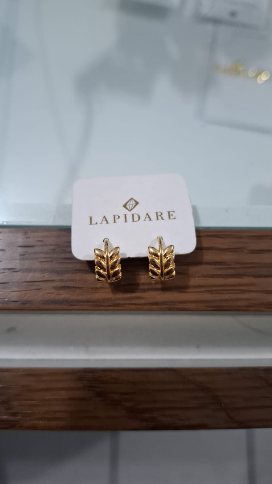 Argola Folhas Lapidare 11mm