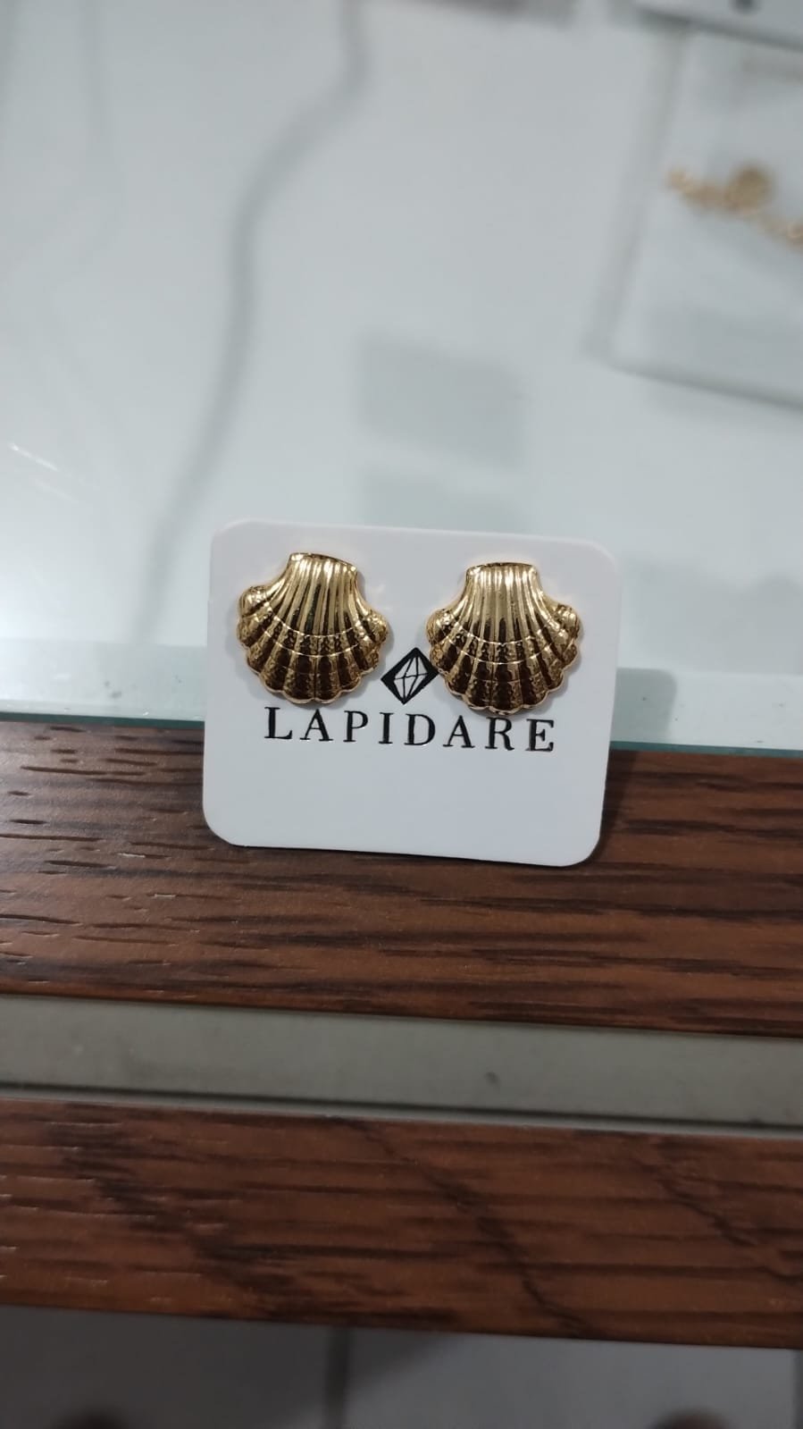 Brinco Concha Lapidare