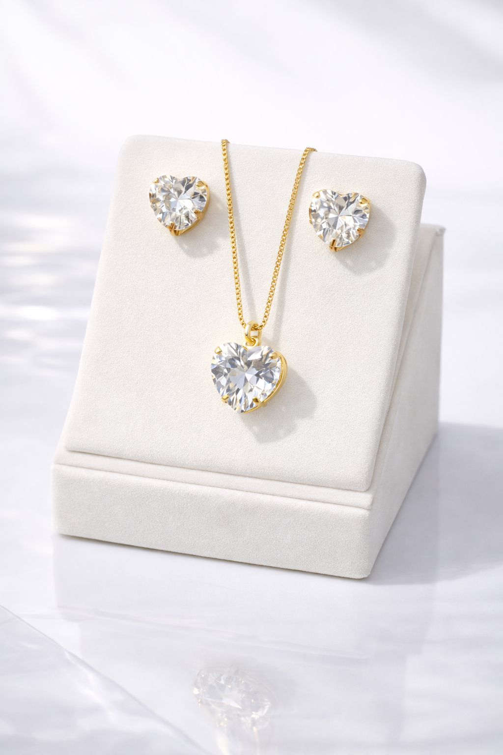 Conjunto Coração Zircônia Magnífica