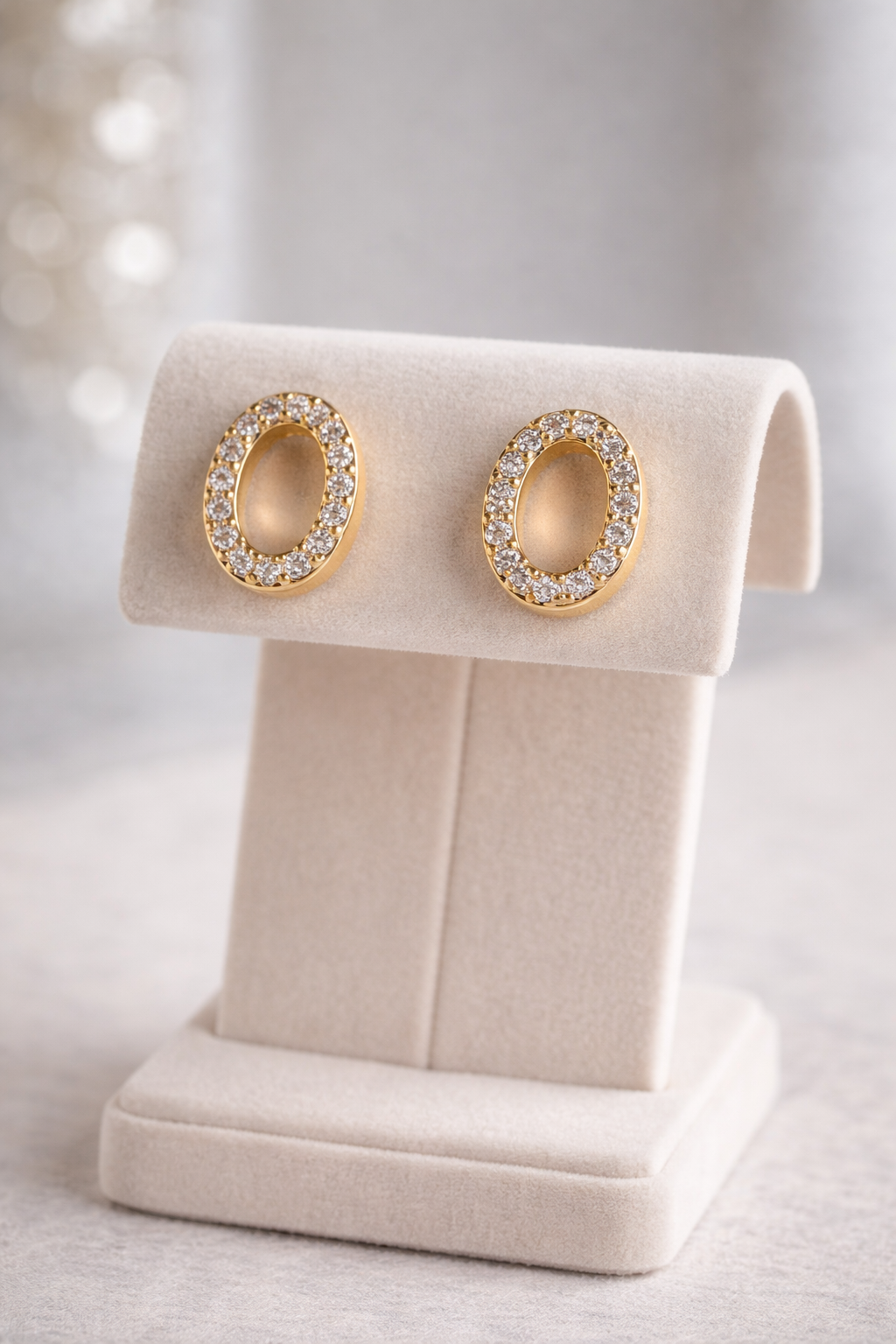 Brinco Oval Brilho Magnífica