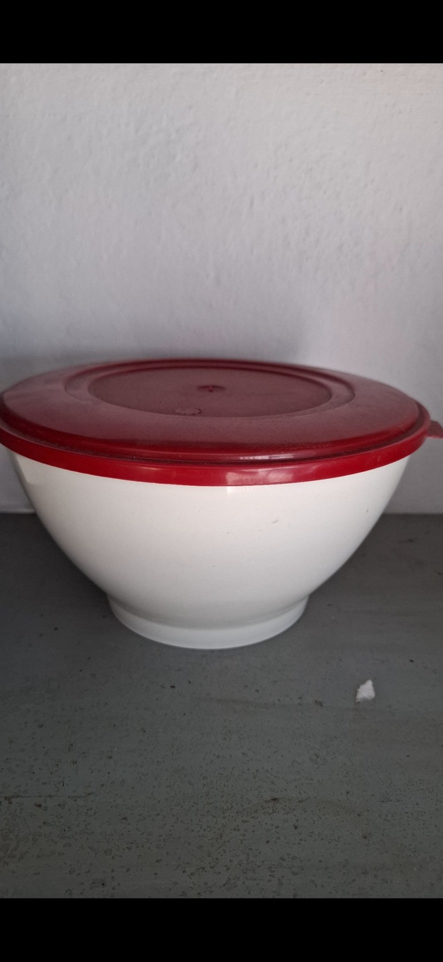 Pote Redondo com Tampa Vermelha