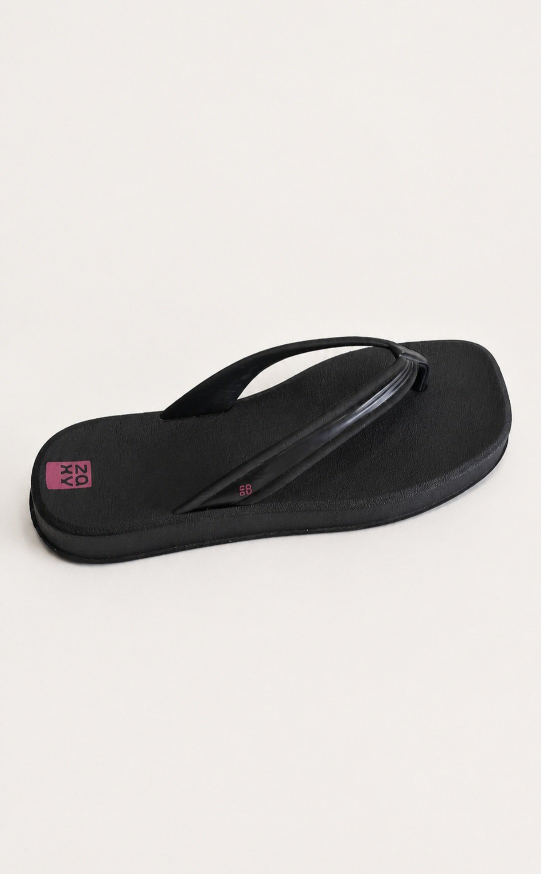Chinelo Zaxy